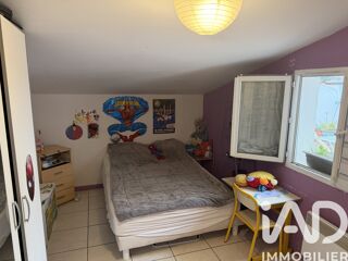  Immeuble � vendre 79 m�
