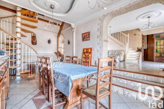  Maison � vendre 10 pi�ces 217 m�