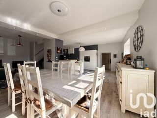  Maison  vendre 8 pices 200 m