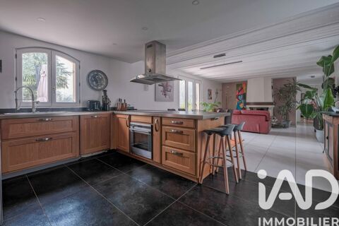   Vente Maison traditionnelle 6 pi�ces Maison - 6 pi�ce(s) - 146 m�