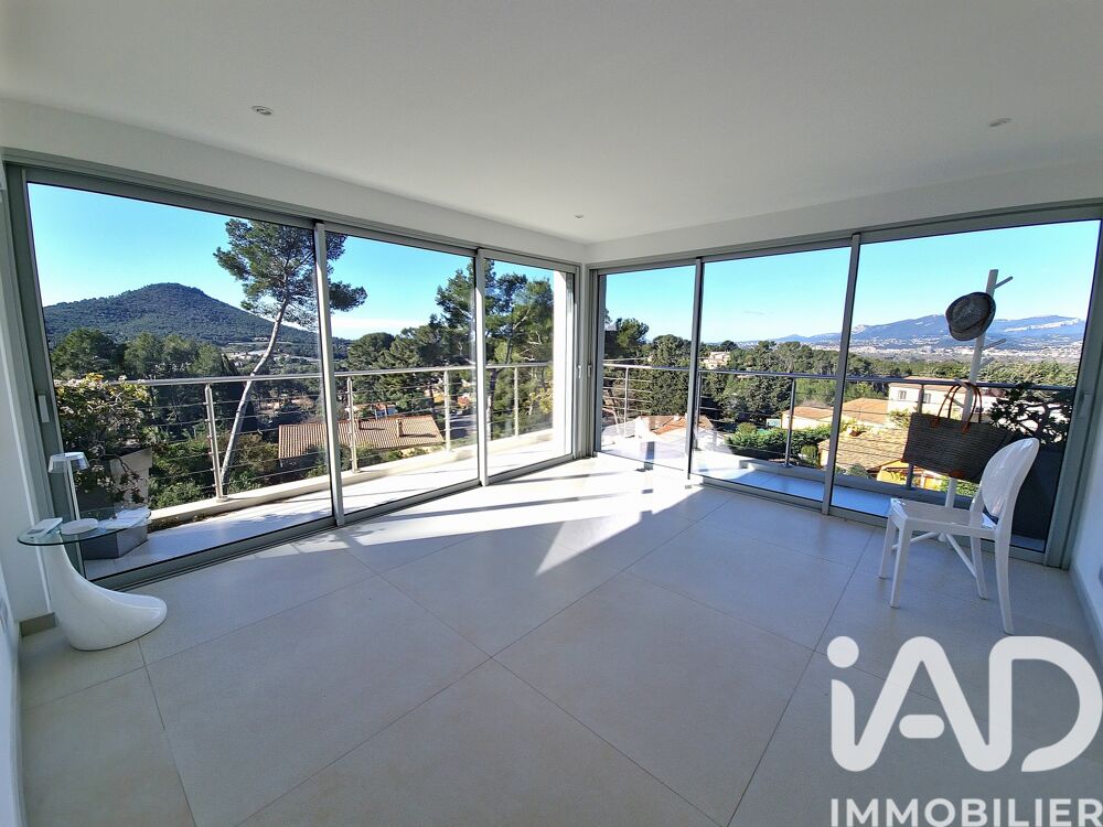 � vendre  Maison Carqueiranne (83320)