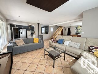  Maison  vendre 6 pices 156 m
