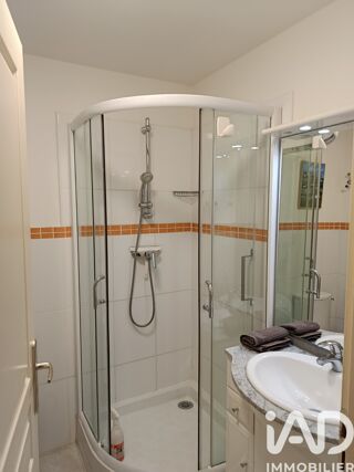  Immeuble � vendre 181 m�