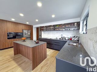  Villa  vendre 5 pices 205 m