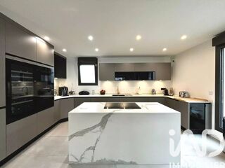  Villa � vendre 6 pi�ces 181 m�