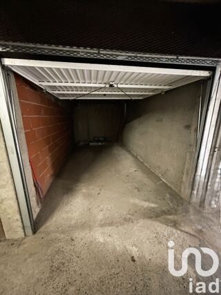  Parking / Garage  vendre 13 m