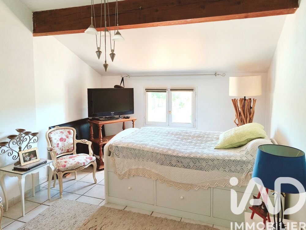 � vendre  Maison Saint-Laurent-d'Aigouze (30220)