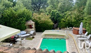  Maison � vendre 9 pi�ces 220 m�