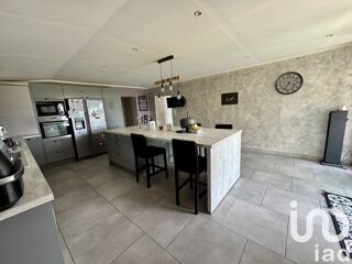  Maison  vendre 7 pices 216 m
