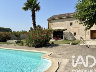 Maison 8 pièces 210 m² · à Althen-des-Paluds · 210 m² · 603 900 €