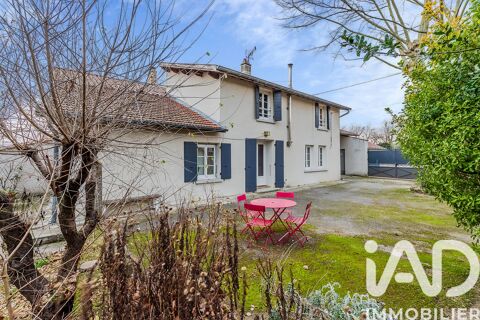   Vente Maison de village 6 pi�ces Maison - 6 pi�ce(s) - 155 m�