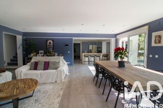  Maison � vendre 9 pi�ces 243 m�