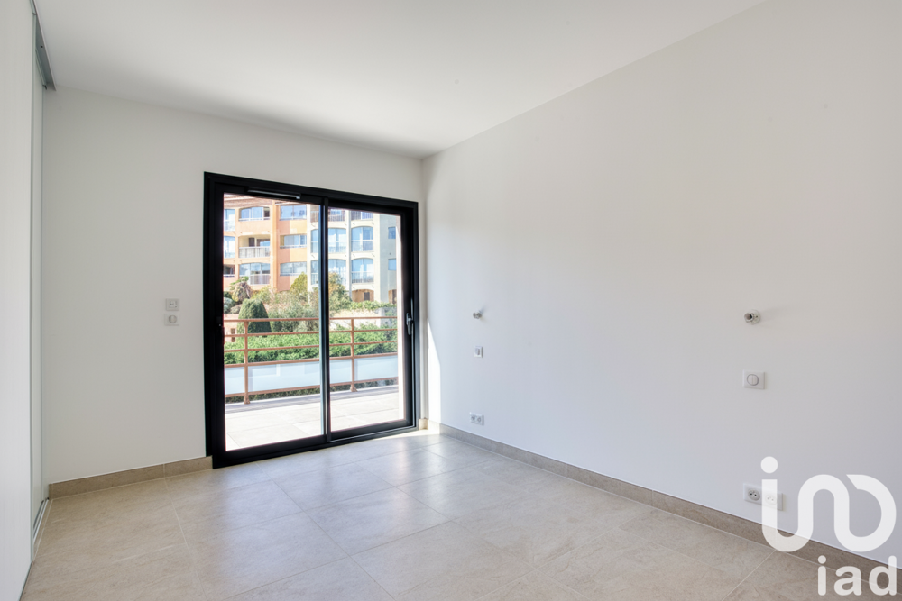 � vendre  Appartement Saint-Rapha�l (83700)