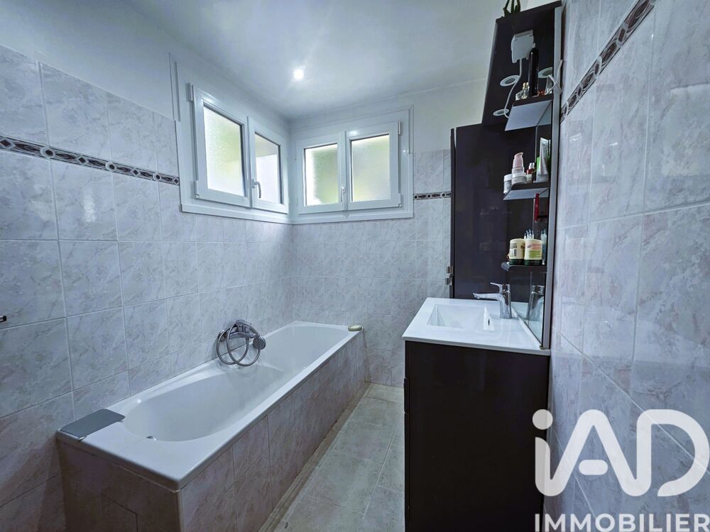  vendre  Maison Bagnols-en-Fort (83600)