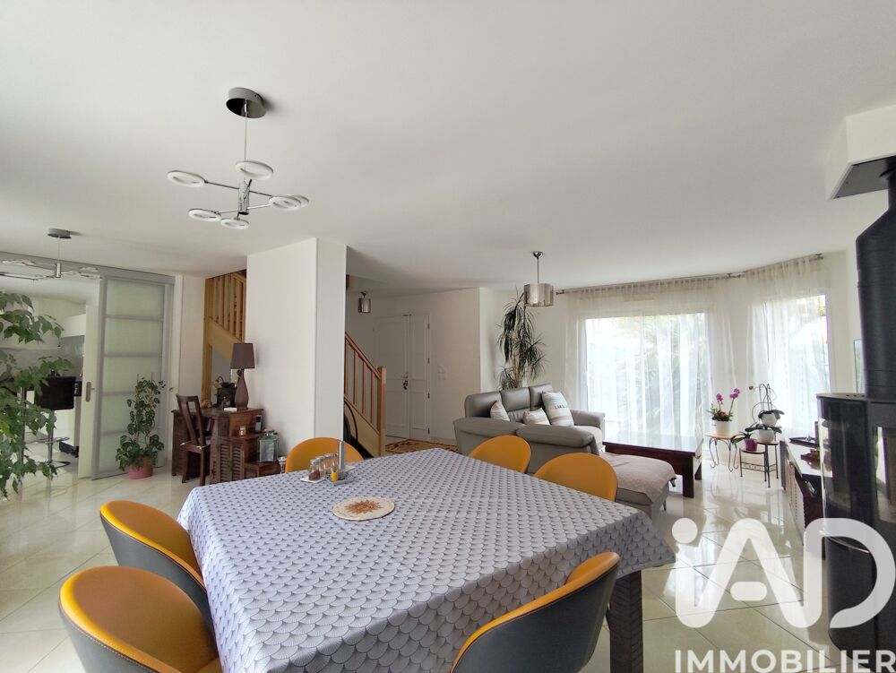 � vendre  Maison La Ville-du-Bois (91620)