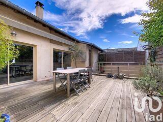  Maison � vendre 8 pi�ces 220 m�