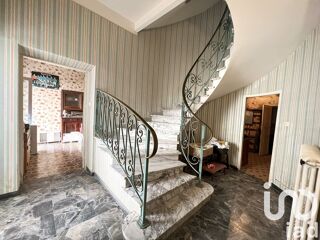  Maison � vendre 15 + pi�ces 320 m�