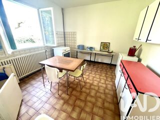  Maison � vendre 9 pi�ces 220 m�