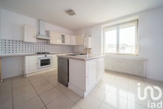  Immeuble � vendre 123 m�