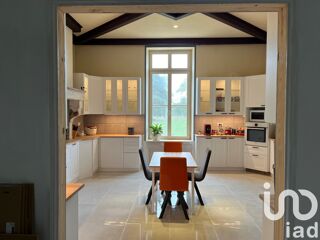  Propri�t�/ch�teau � vendre 11 pi�ces 852 m�