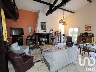  Maison  vendre 9 pices 230 m