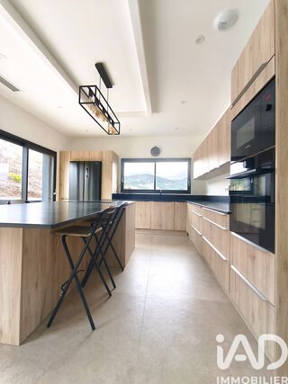  Maison � vendre 5 pi�ces 217 m�