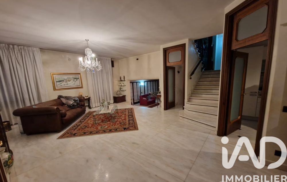 � vendre  Maison Hy�res (83400)