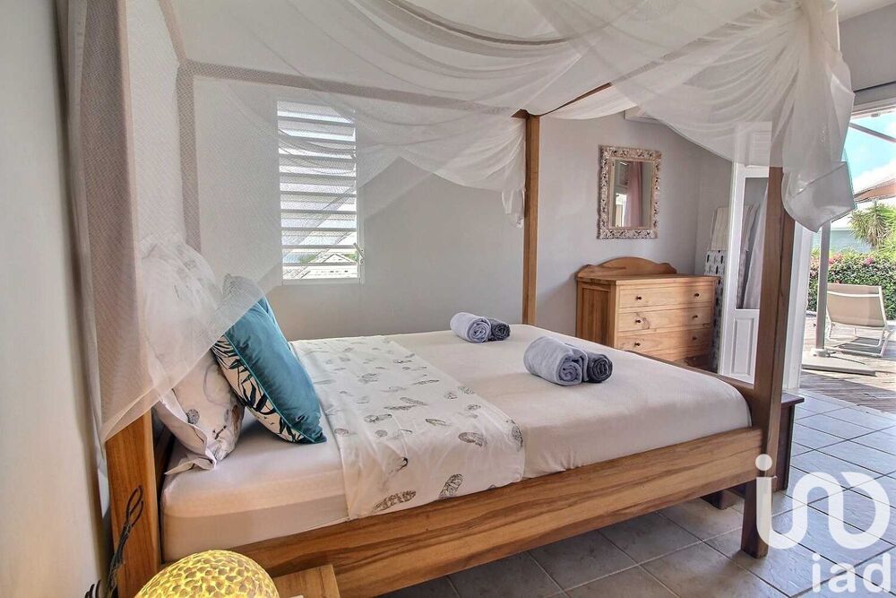 � vendre  Maison Sainte-Anne (97180)