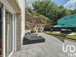  Maison  vendre 8 pices 245 m