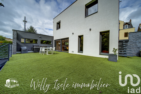   Vente Maison d'architecte 10 pi�ces Villa - 10 pi�ce(s) - 330 m�