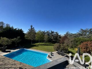 Maison 8 pièces 216 m² · à Mûrs-Erigné · 216 m² · 748 800 €