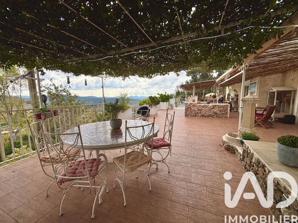 � vendre  Maison Cuers (83390)