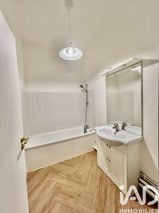  Appartement � vendre 3 pi�ces 77 m�