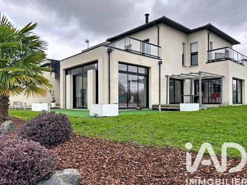   Vente Maison d'architecte 10 pi�ces Villa - 10 pi�ce(s) - 314 m�