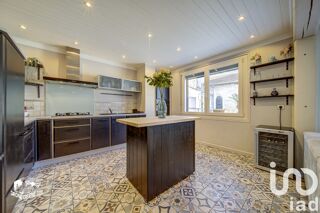  Maison � vendre 7 pi�ces 205 m�