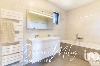  Maison  vendre 9 pices 198 m