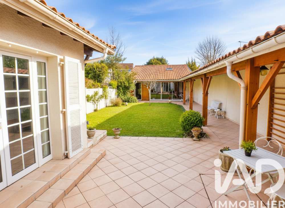 � vendre  Maison Bordeaux (33800)