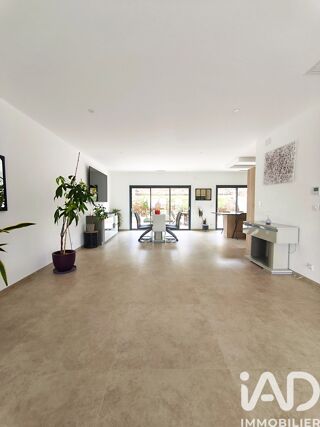  Maison � vendre 5 pi�ces 217 m�