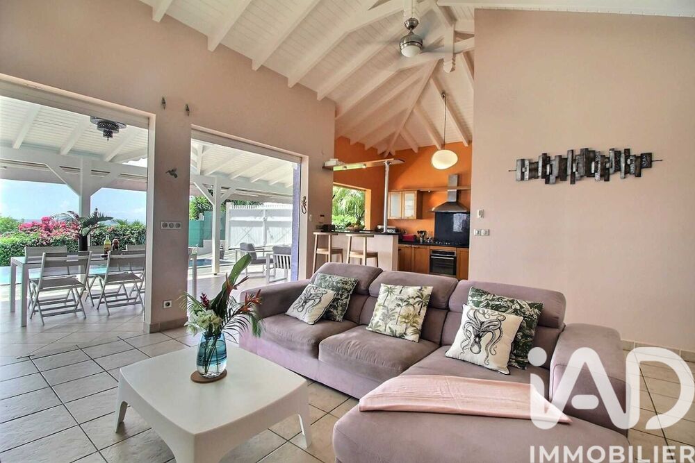 � vendre  Maison Sainte-Anne (97180)