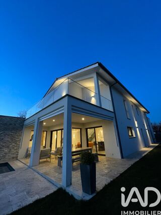  Villa � vendre 7 pi�ces 220 m�