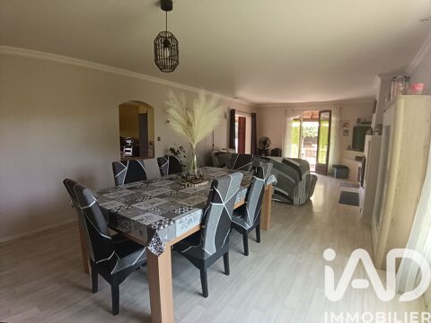   Vente Maison/villa 9 pi�ces Maison - 9 pi�ce(s) - 210 m�