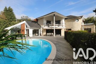  Villa � vendre 8 pi�ces 240 m�