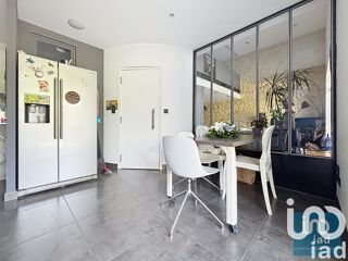  Villa  vendre 13 pices 306 m