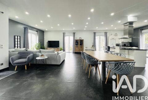   Vente Maison/villa 6 pi�ces Maison - 6 pi�ce(s) - 170 m�