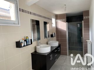  Maison � vendre 8 pi�ces 270 m�