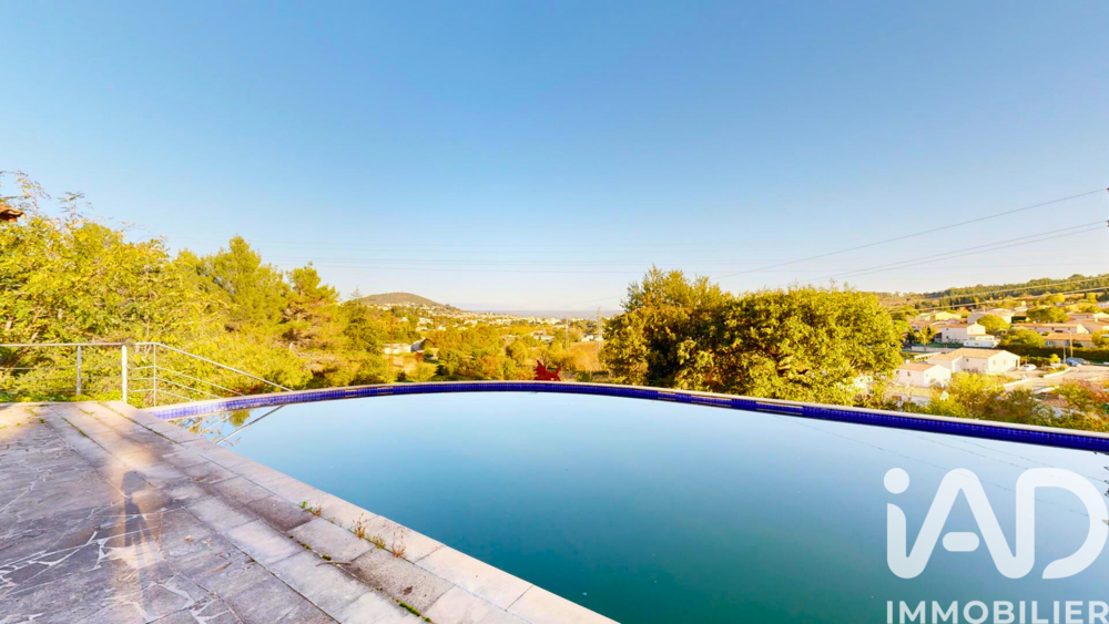 � vendre  Villa Manosque (04100)