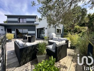  Maison  vendre 7 pices 215 m