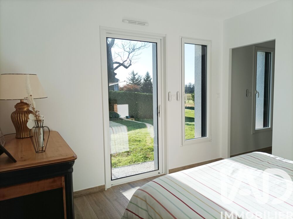 � vendre  Villa Soulignonne (17250)