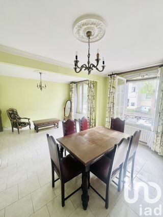  Immeuble � vendre 121 m�