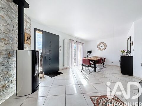   Vente Maison/villa 6 pi�ces Maison - 6 pi�ce(s) - 142 m�